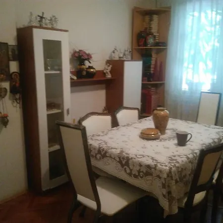 Apartement Goooal Apartment *